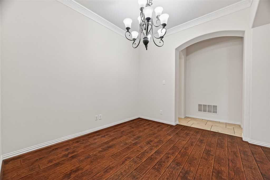 6726 Hathaway Lane - Photo 9