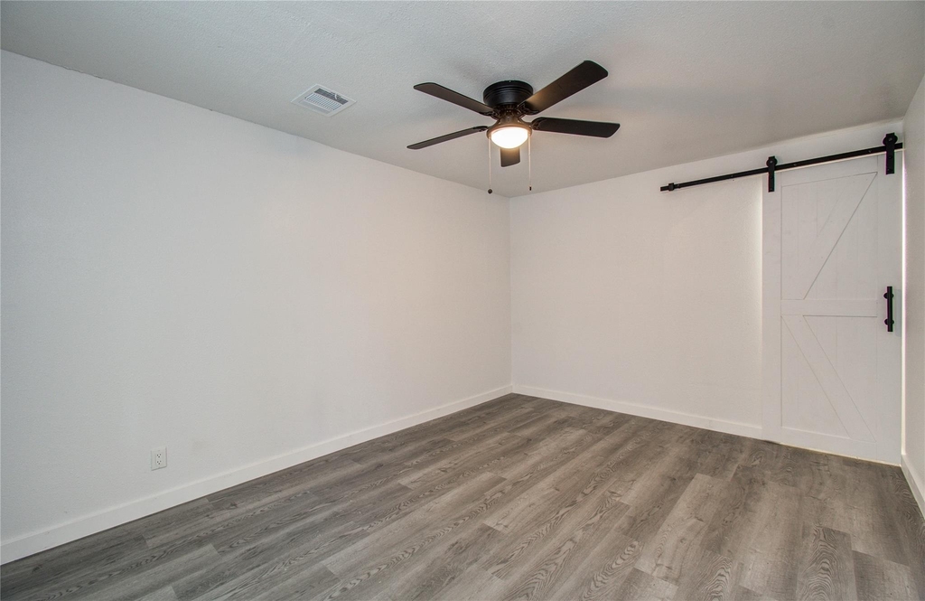 619 River Plantation Drive - Photo 16