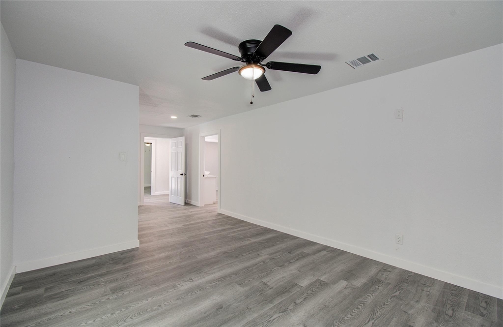 619 River Plantation Drive - Photo 19