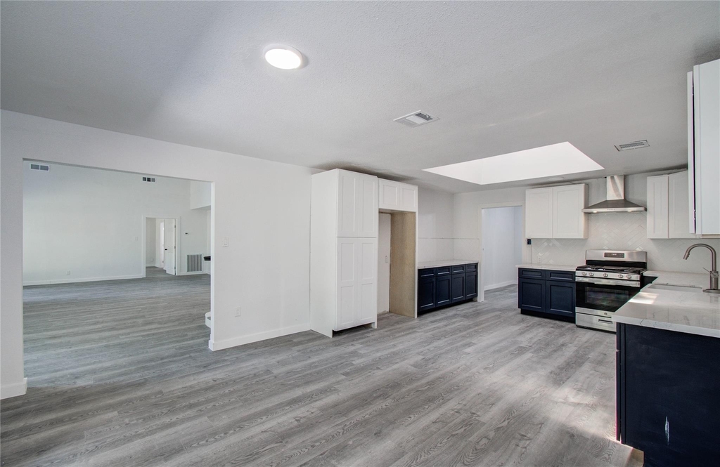 619 River Plantation Drive - Photo 4