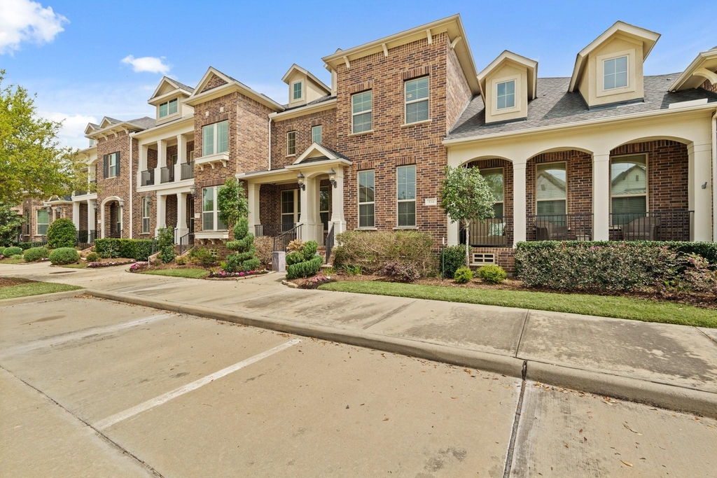 534 Imperial Boulevard - Photo 2