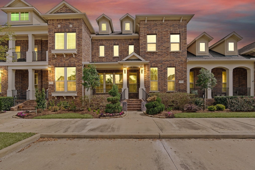 534 Imperial Boulevard - Photo 0
