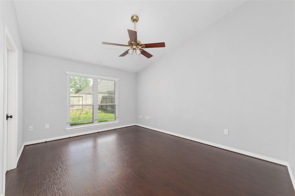 20822 Whitevine Way - Photo 11