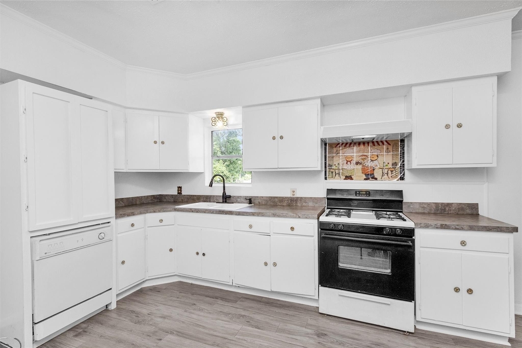 19355 Forest Lane Circle - Photo 12
