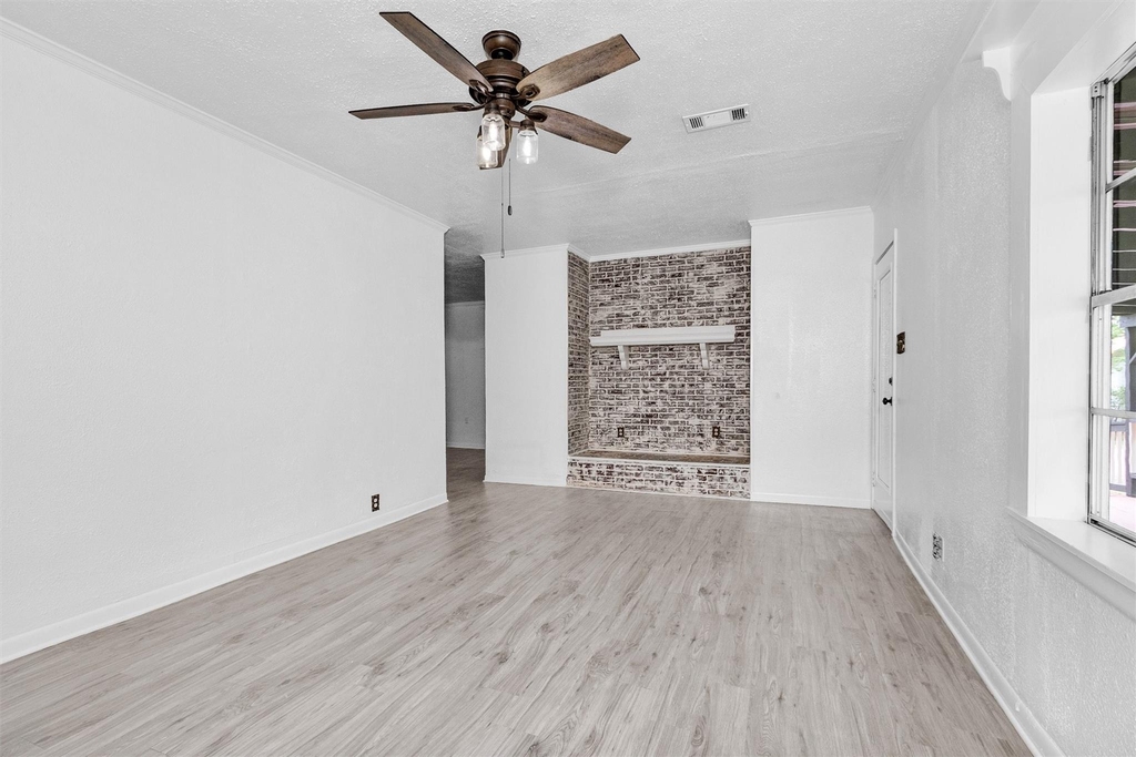 19355 Forest Lane Circle - Photo 9