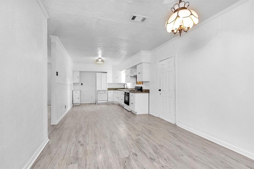 19355 Forest Lane Circle - Photo 14