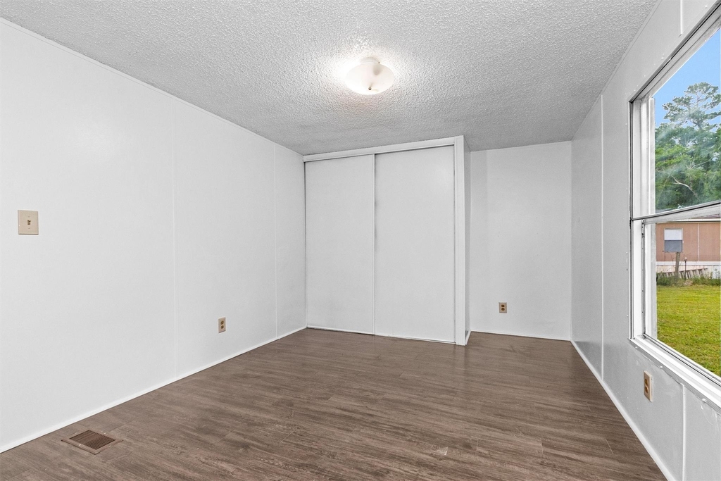 19339 Forest Lane Circle - Photo 13