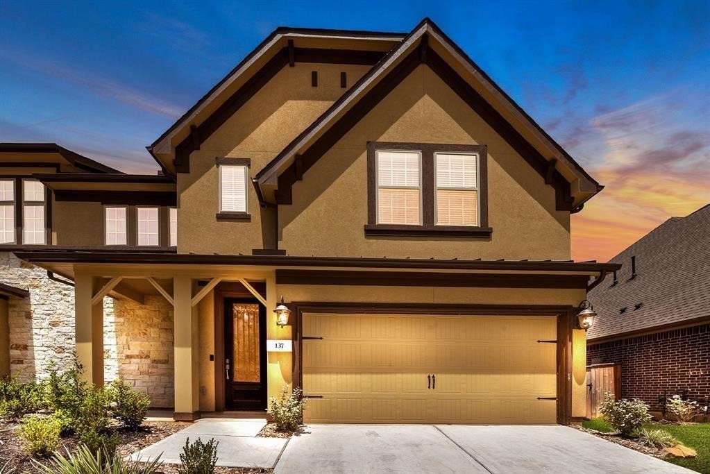 137 Skybranch Drive - Photo 0