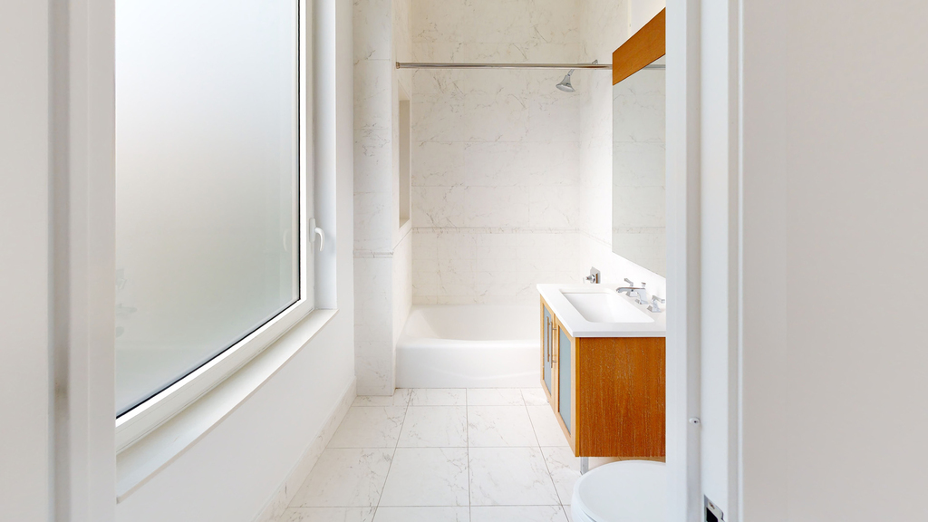 808 Columbus Ave - Photo 4