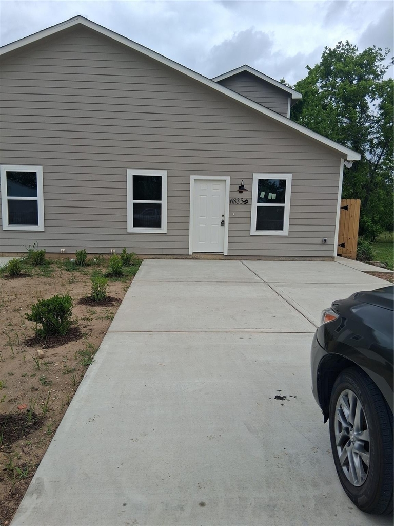 6835 Landor Street - Photo 2