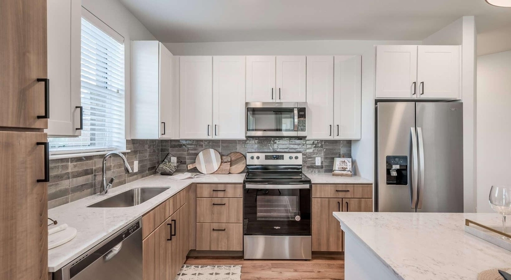 16200 Bridgeland High School Dr - Photo 2