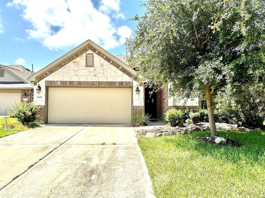 14818 Raleighs Meadow Court - Photo 0