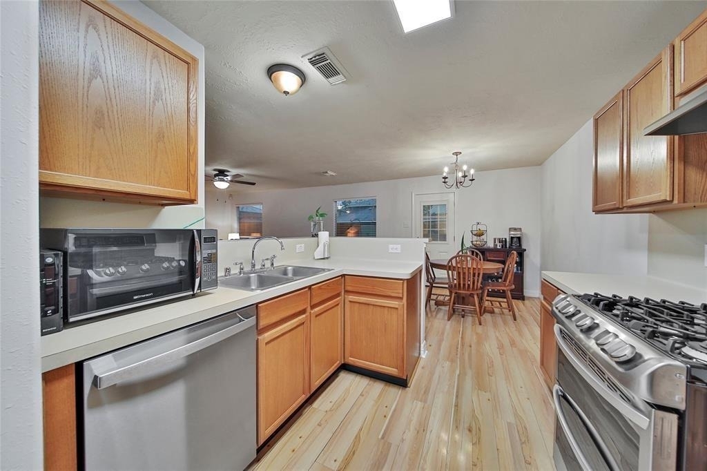 16923 Lockford Lane - Photo 3