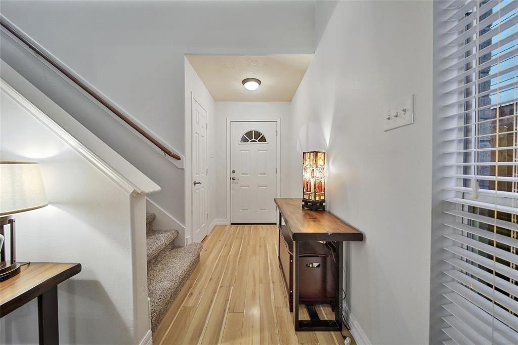 16923 Lockford Lane - Photo 2