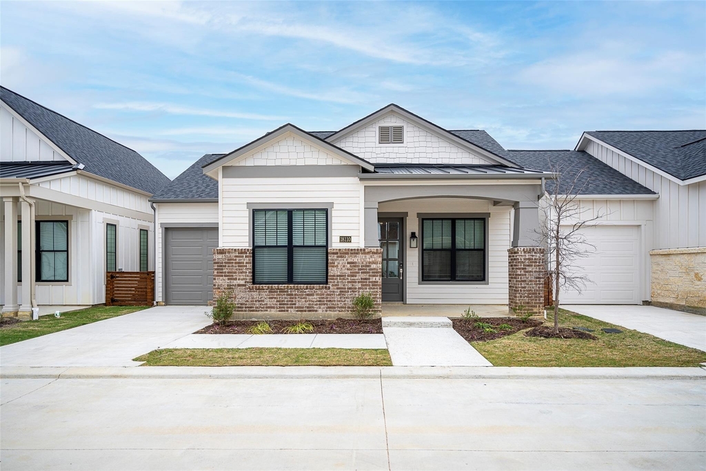 18107 Sweetwater Meadow Lane - Photo 0