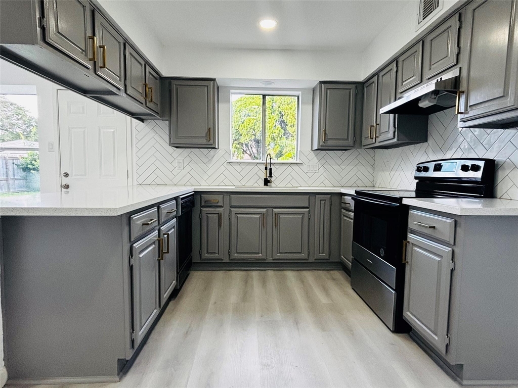 16246 Los Altos Drive - Photo 1