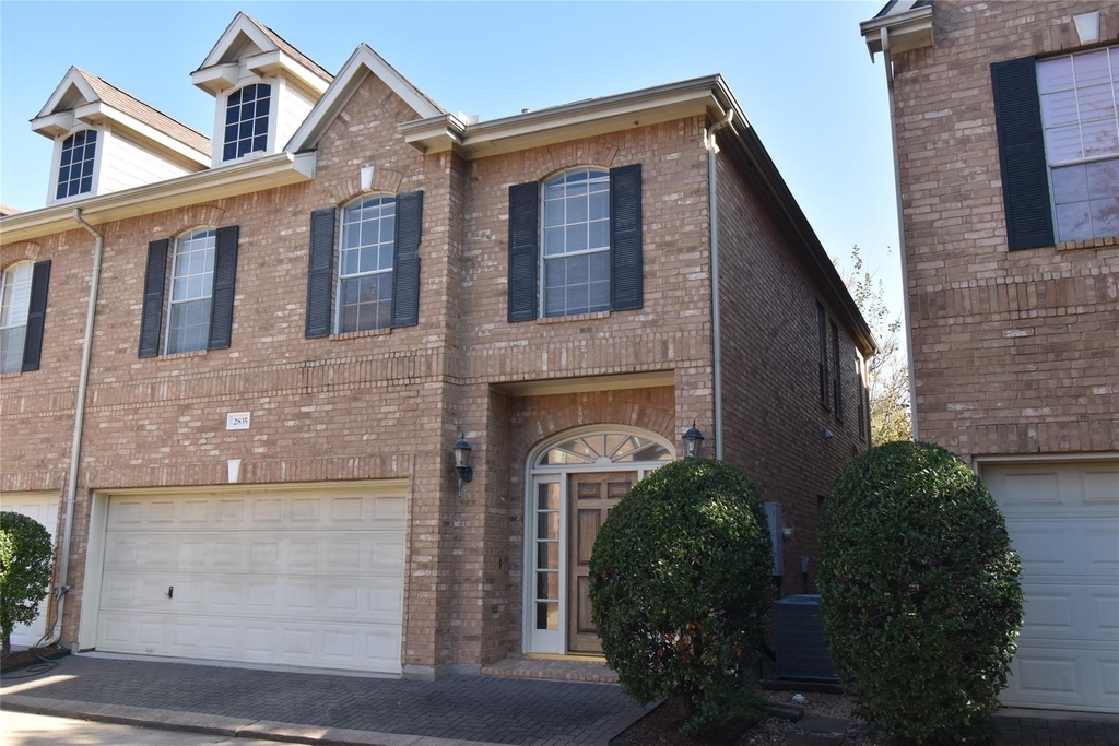 2835 Briarhurst Park - Photo 2