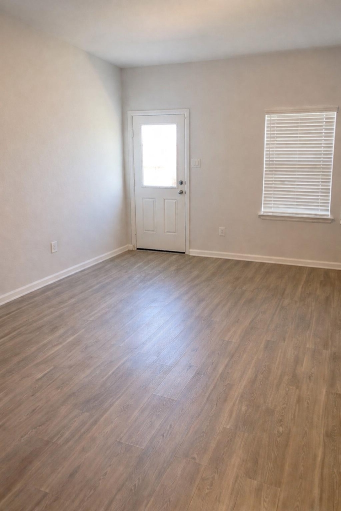20935 Endeavor Street - Photo 2