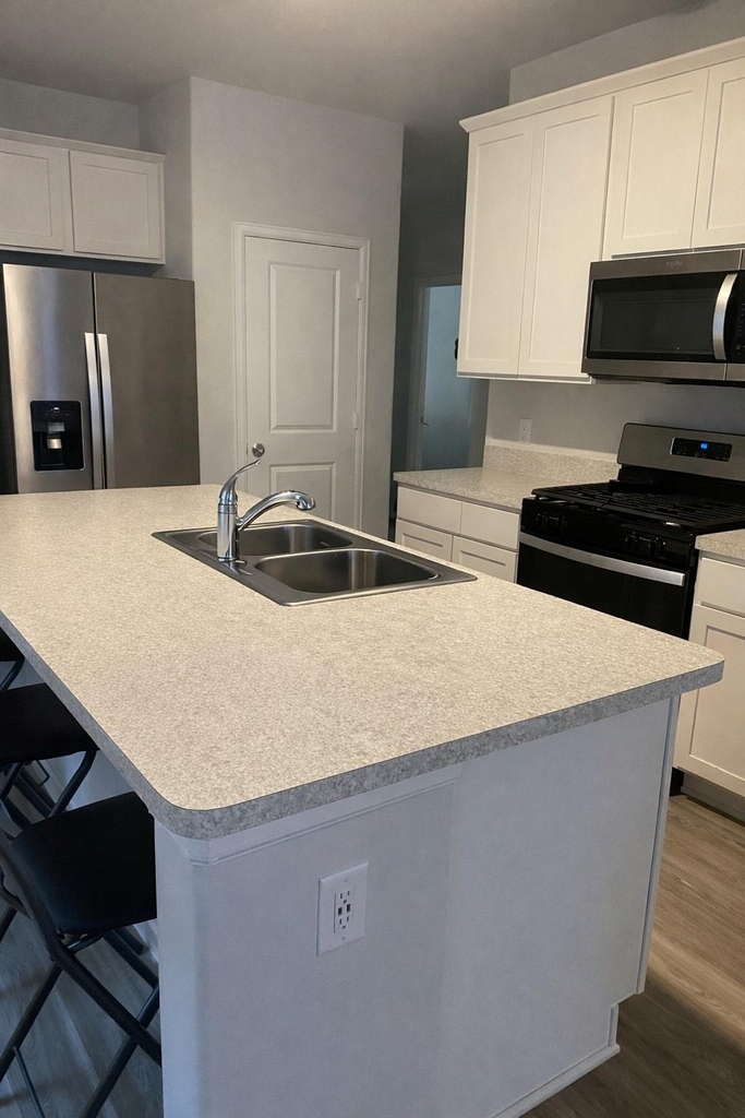 20935 Endeavor Street - Photo 1