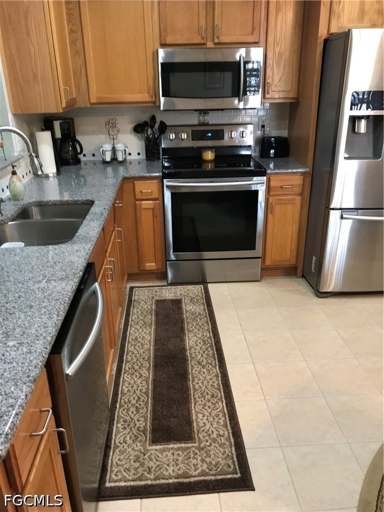 9600 Roundstone Circle - Photo 3