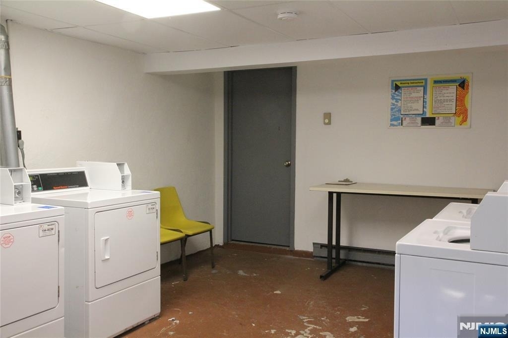 610 Grand - Photo 17