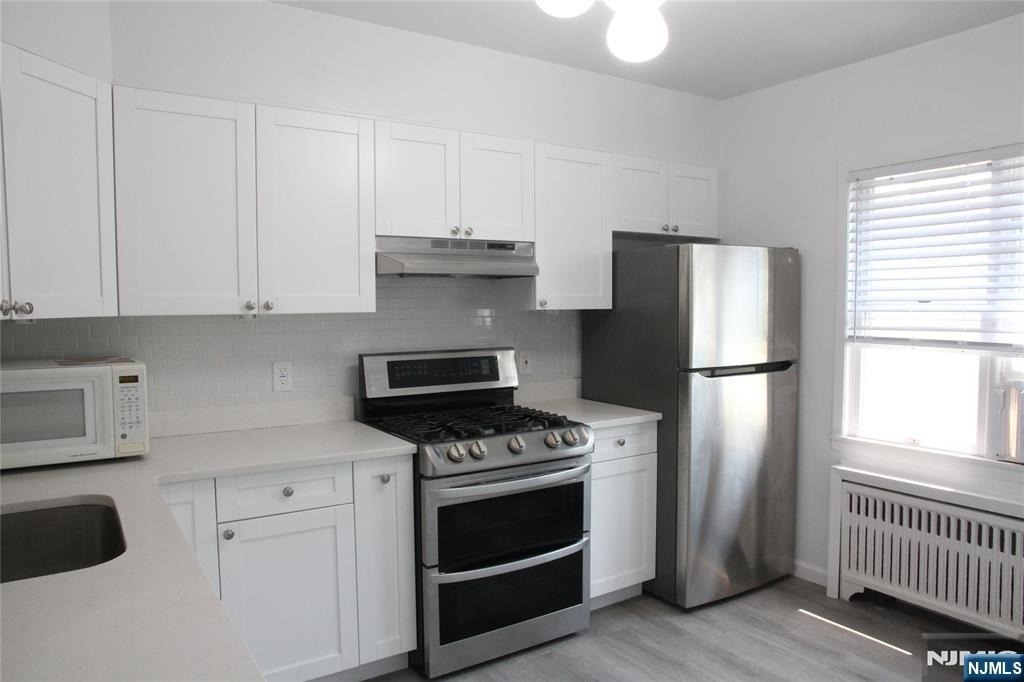 610 Grand - Photo 6