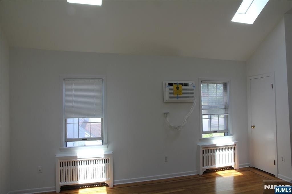 610 Grand - Photo 5