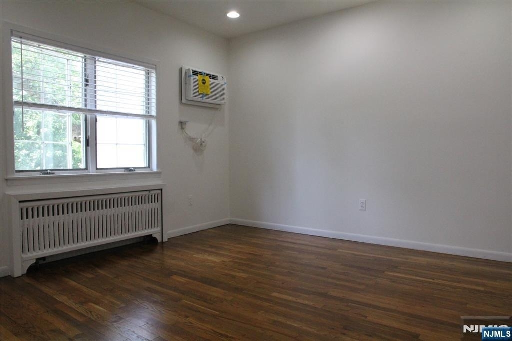 610 Grand - Photo 13