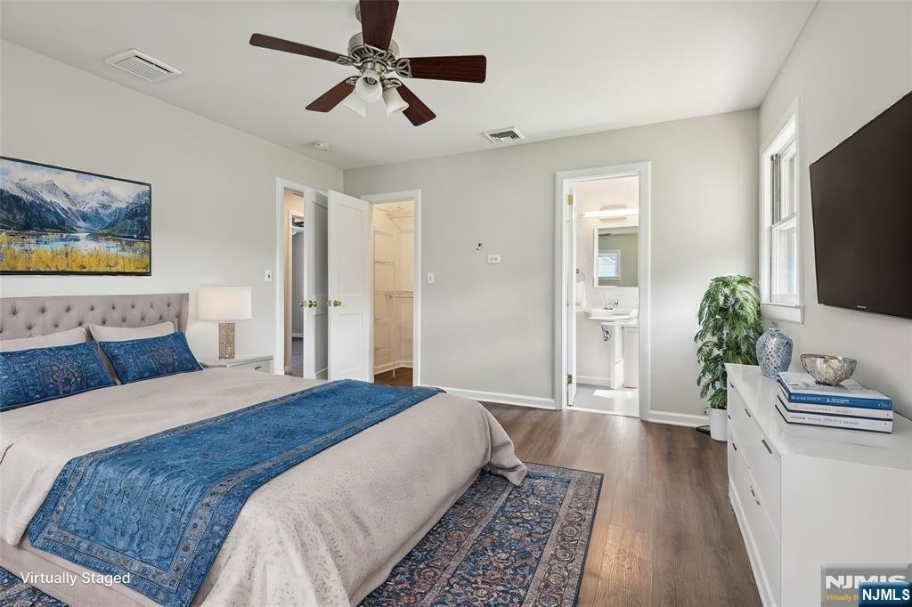 990 Washington - Photo 13