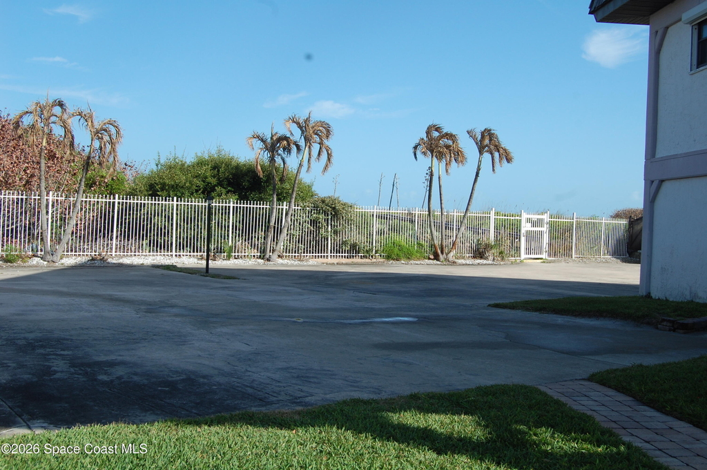 5350 Ocean Beach Boulevard - Photo 16