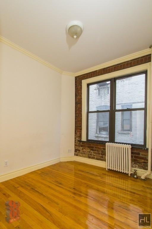 E 13th St. - Photo 4