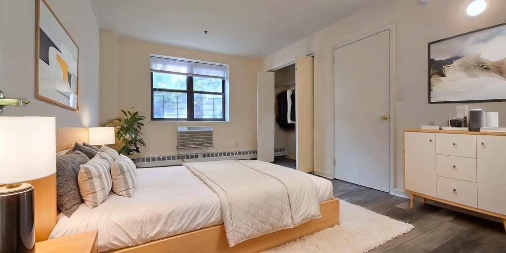 1159 Yonkers Avenue - Photo 4