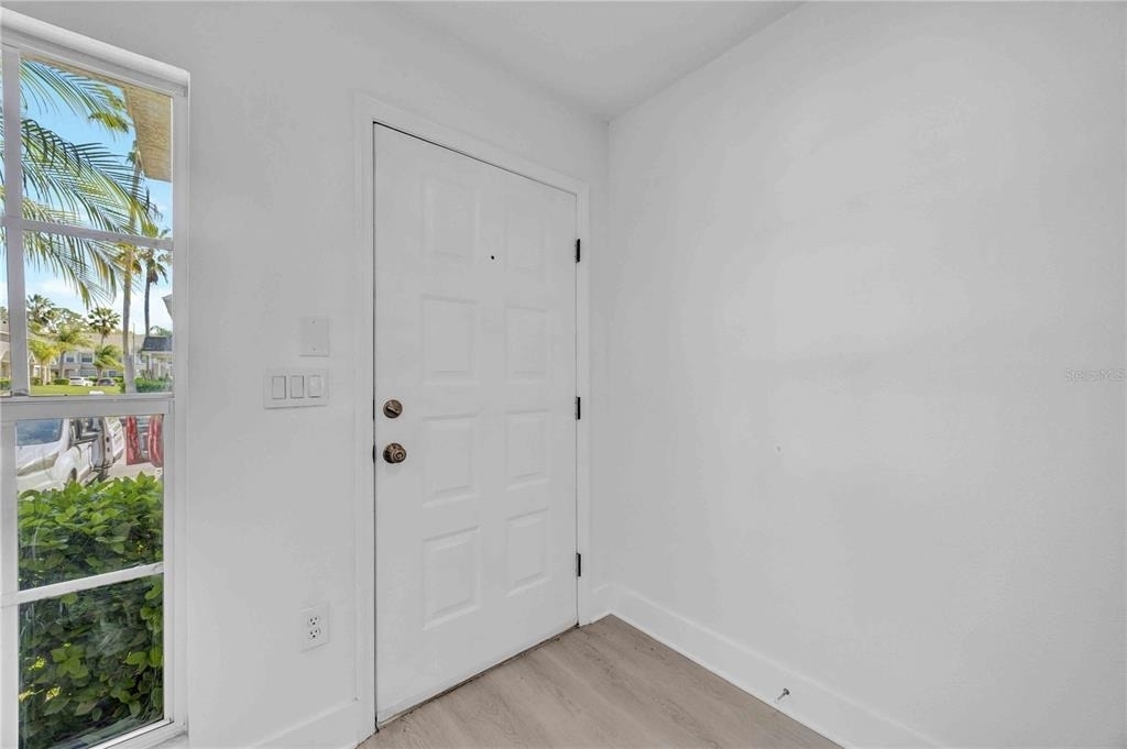 727 Kensington Lake Circle - Photo 9