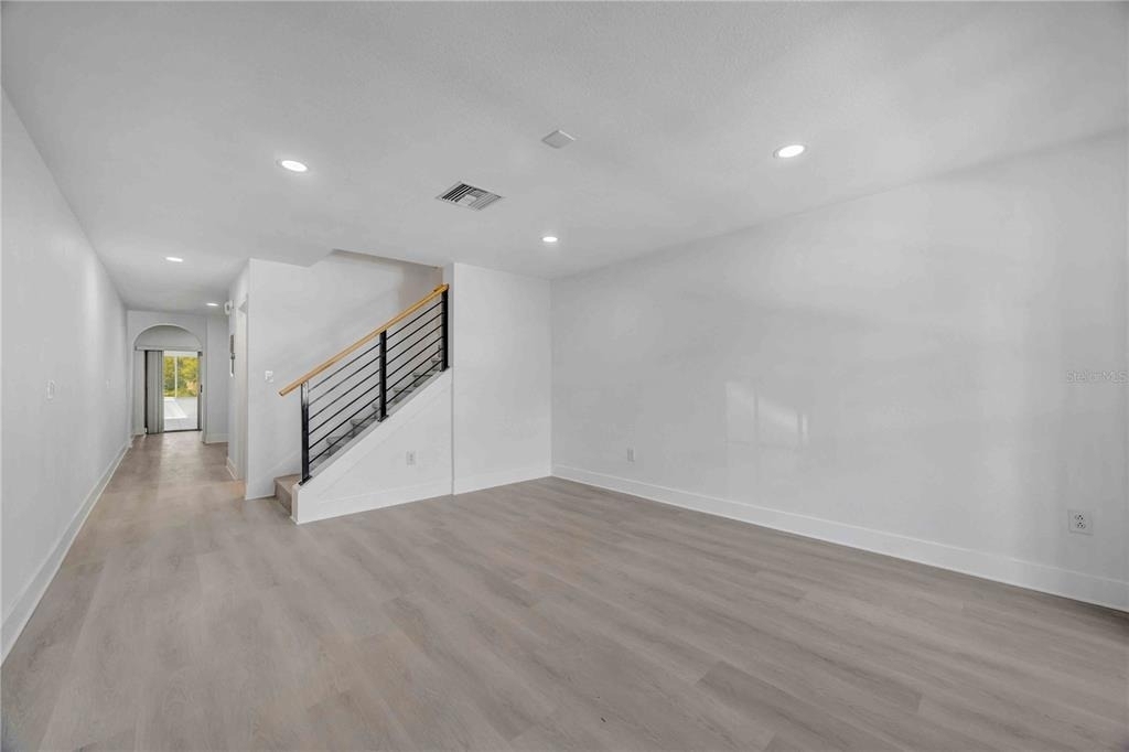 727 Kensington Lake Circle - Photo 4