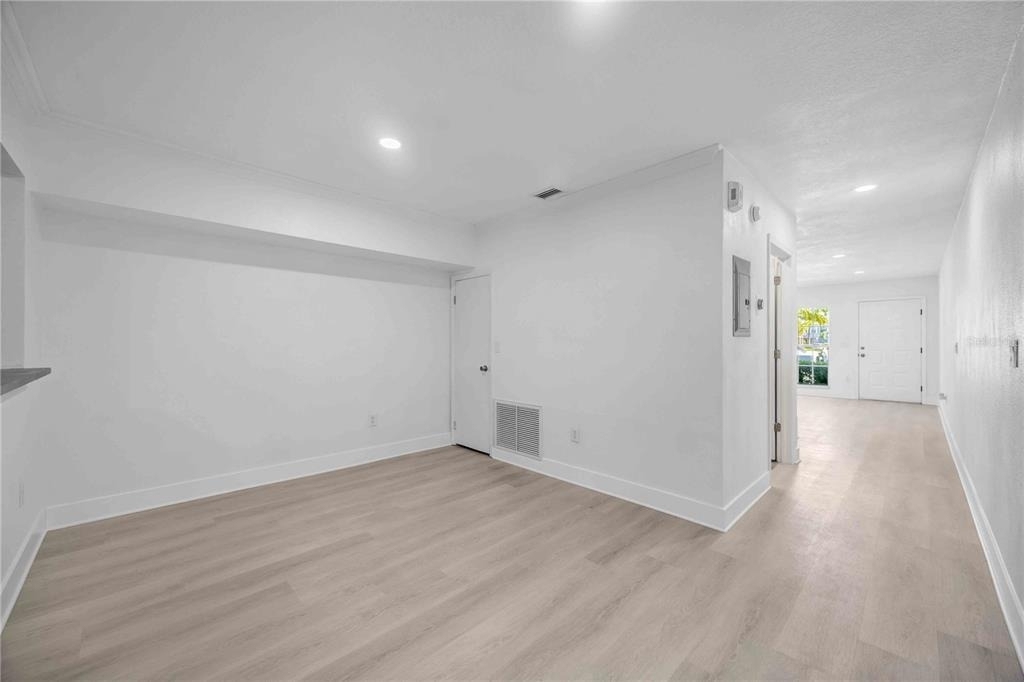 727 Kensington Lake Circle - Photo 17