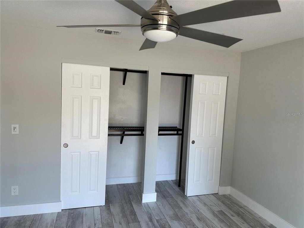 440 50th Avenue N - Photo 13