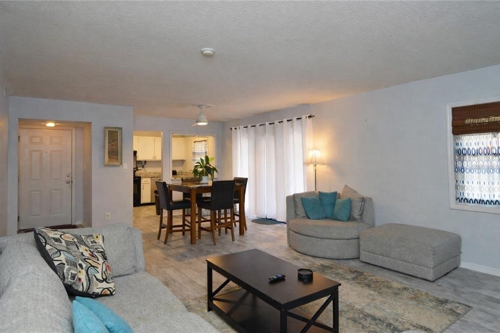 3873 Pompano Drive Se - Photo 3