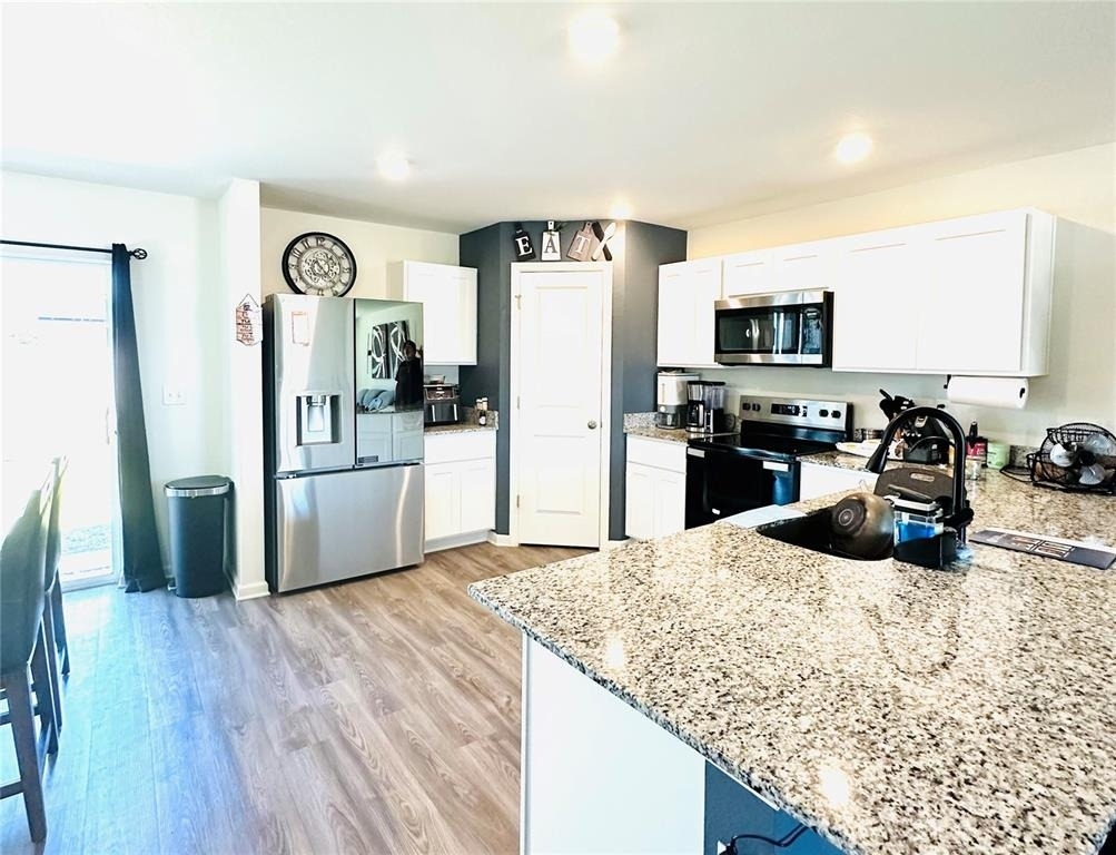 1053 Ambleside Dr - Photo 14
