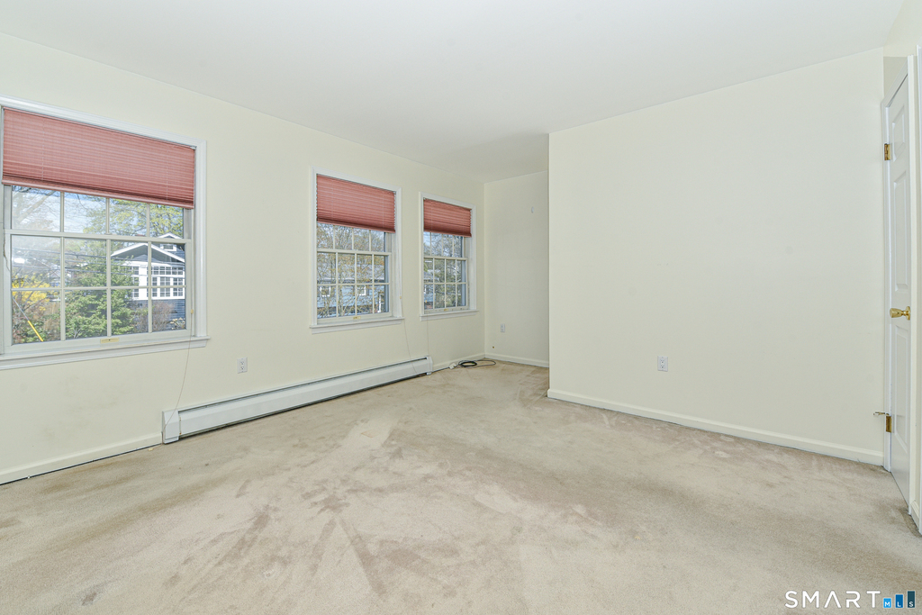 5 Moody Avenue - Photo 15