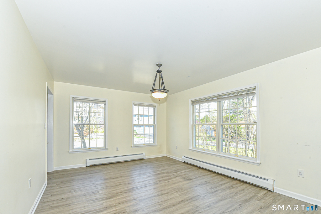 5 Moody Avenue - Photo 6