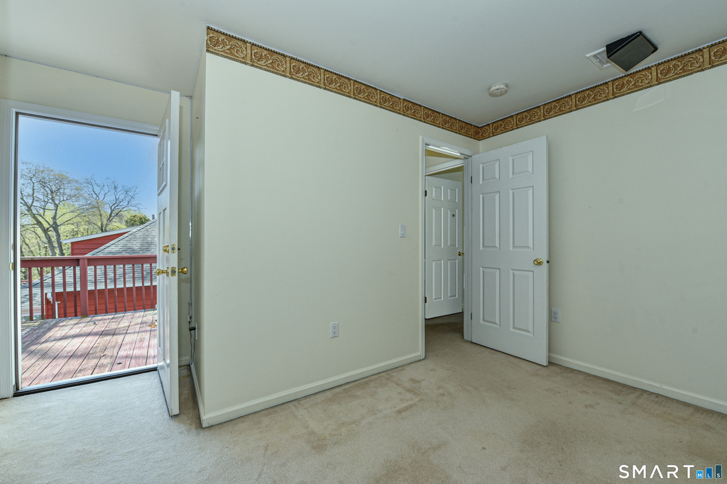 5 Moody Avenue - Photo 22