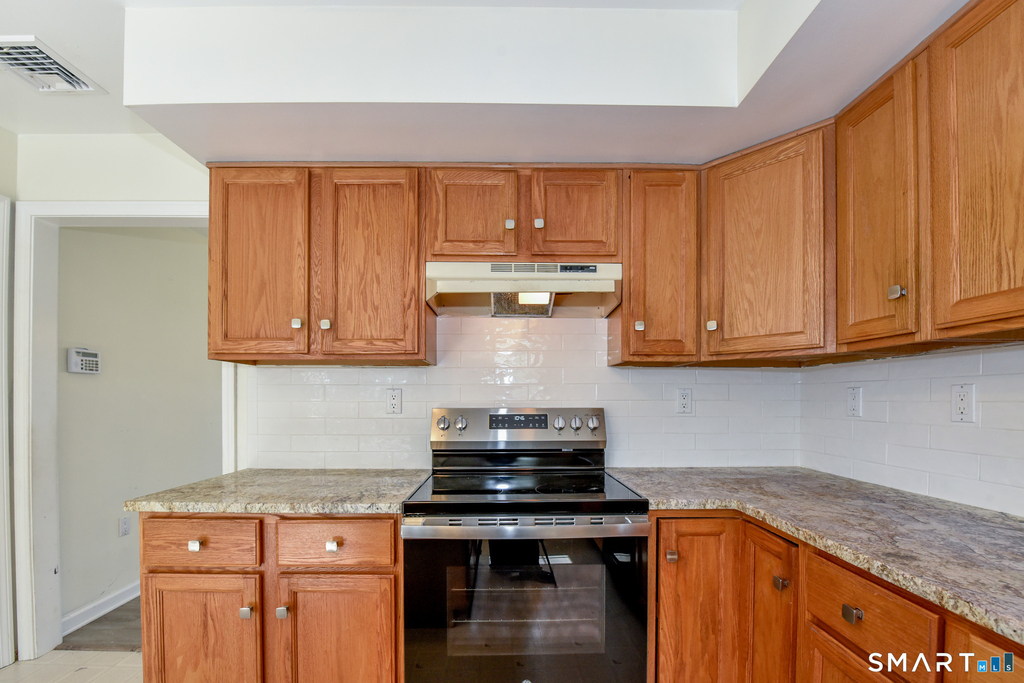 5 Moody Avenue - Photo 5