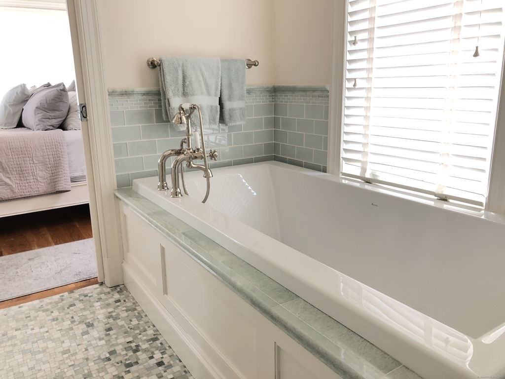 12 Danbury Avenue - Photo 16