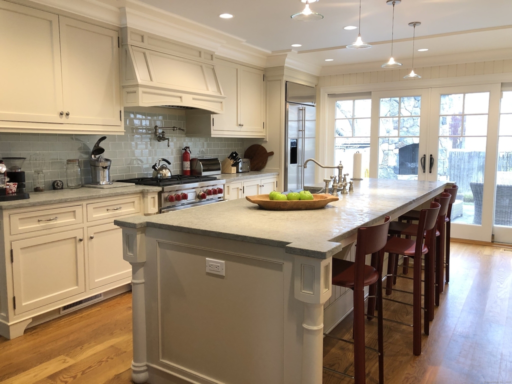12 Danbury Avenue - Photo 4