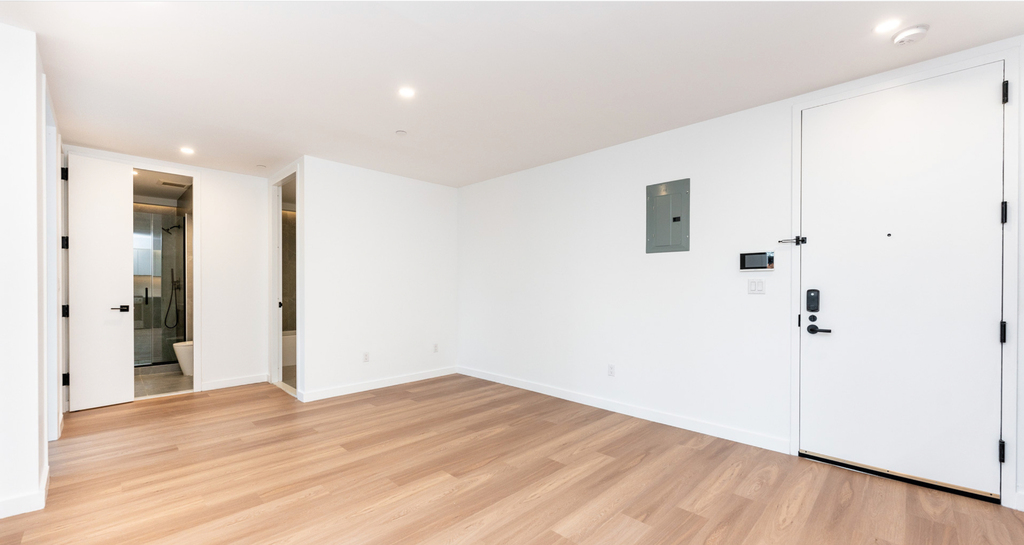 Stuyvesant Avenue & Madison Street - Photo 3