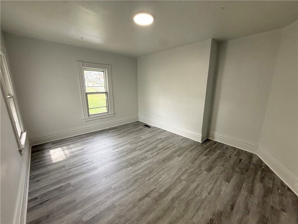 307 Andrew St - Photo 6