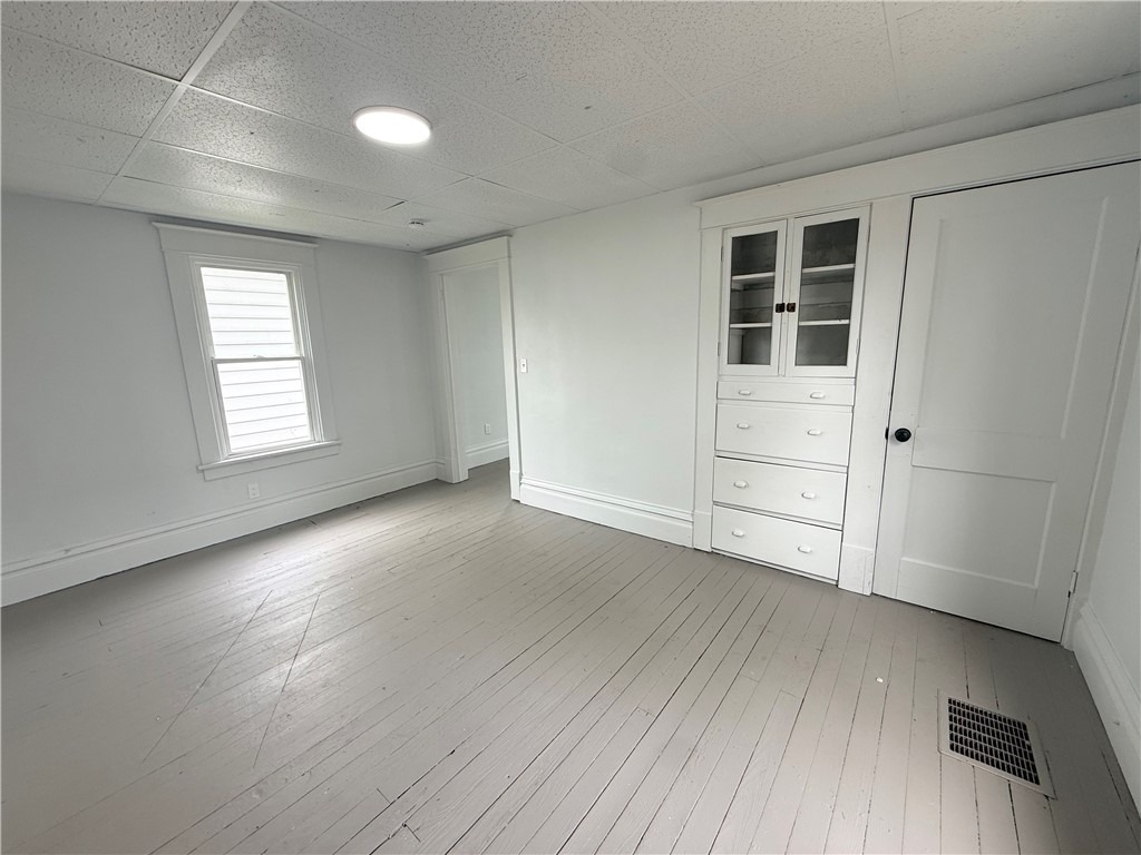422 Prospect St - Photo 2