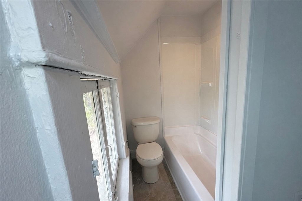 422 Prospect St - Photo 8