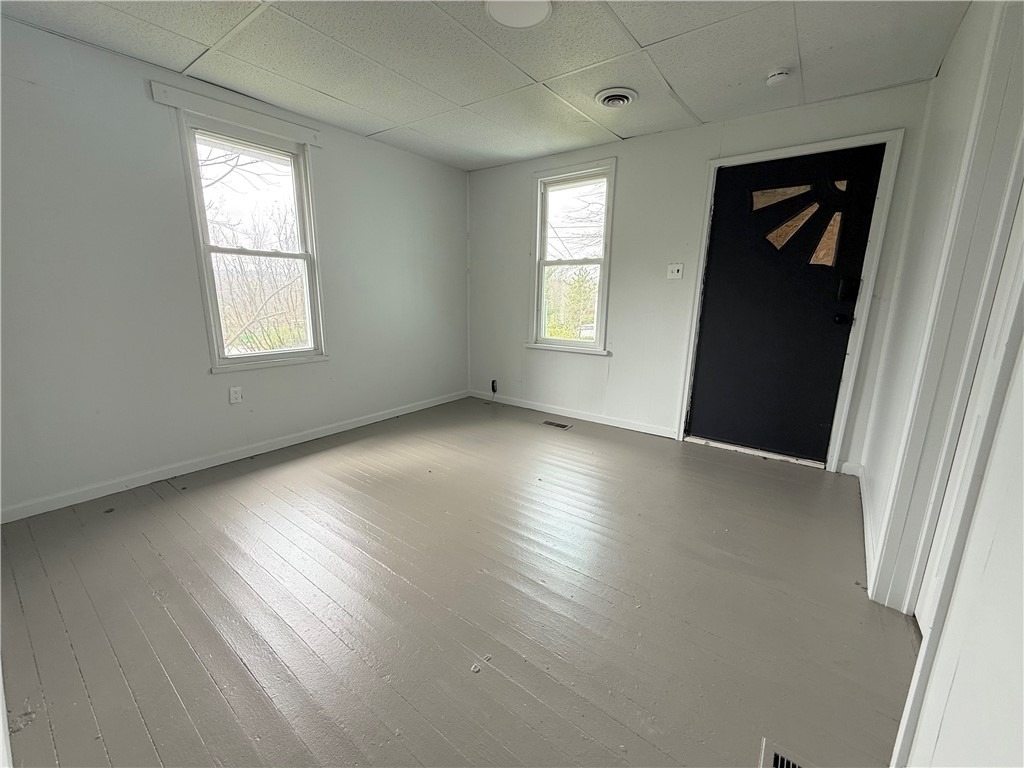 2487 Walnut St - Photo 1