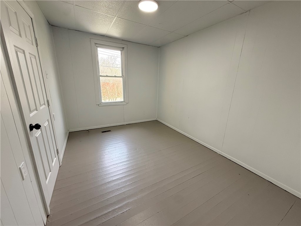 2487 Walnut St - Photo 7